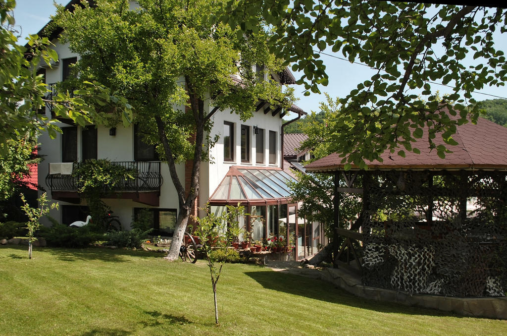 La Marele Moft Hotel Slănic Exterior foto