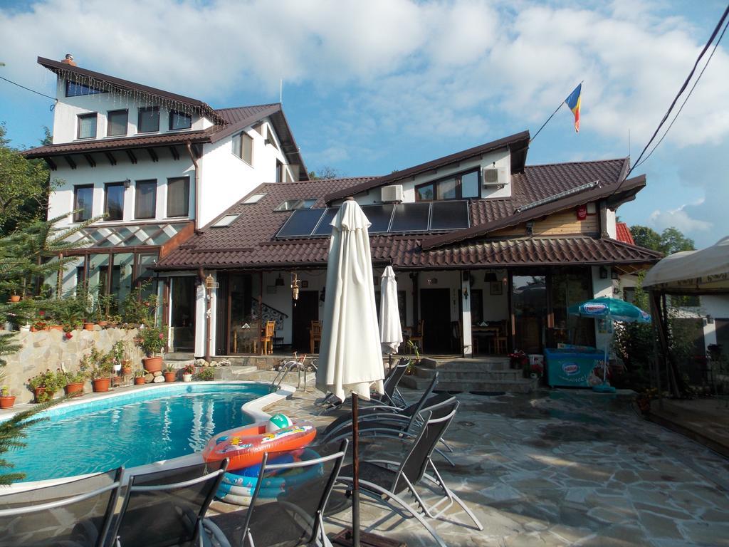 La Marele Moft Hotel Slănic Exterior foto