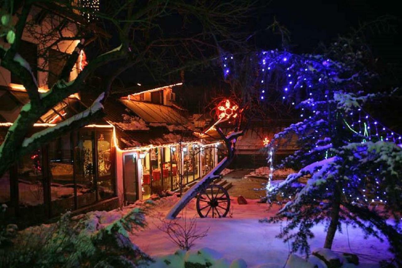 La Marele Moft Hotel Slănic Exterior foto